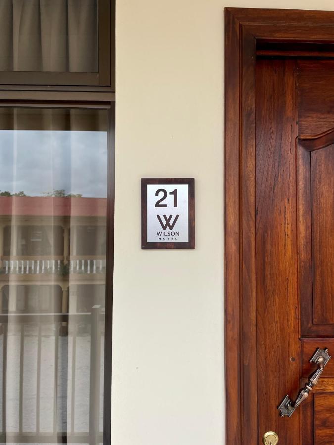 Hotel Wilson Condega Liberia Exteriör bild