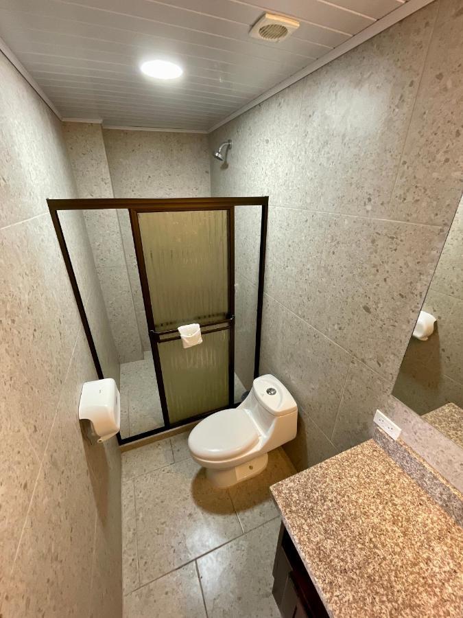 Hotel Wilson Condega Liberia Exteriör bild
